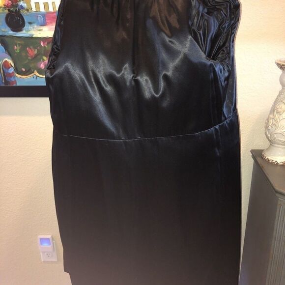 Fashionable Long Black Leather Coat with Black Fox - Picture 6 of 13